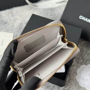 CC 19 Quilted Zipper Coin Purse Gray Gold-Tone Sheepskin 242802