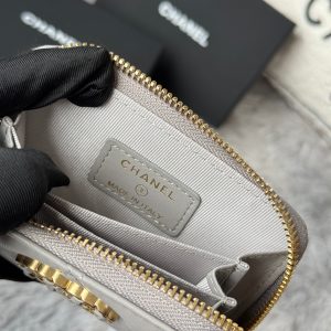 CC 19 Quilted Zipper Coin Purse Gray Gold-Tone Sheepskin 242802