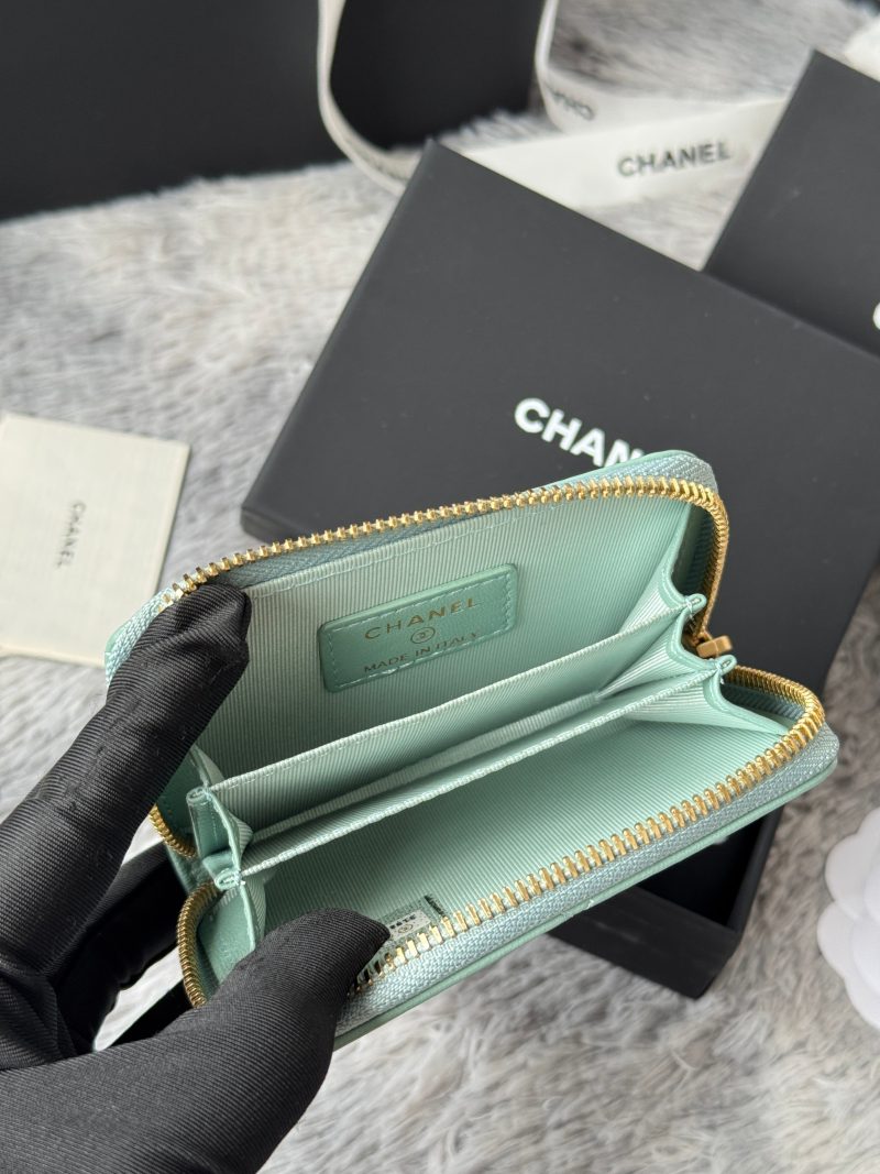 CC 19 Quilted Zipper Coin Purse Mint Green Gold-Tone Sheepskin 242804