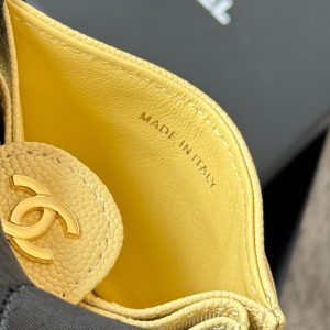 CC Accordion Card Holder Yellow Gold-tone Metal Caviar 242665