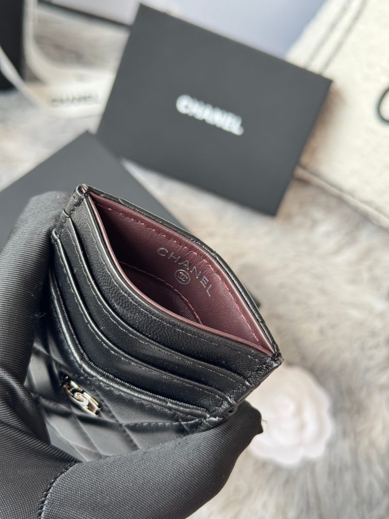 CC Carld Holder Black Sliver-tone Metal Lamskin 242674