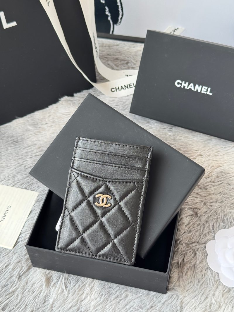 CC Carld Holder Black Sliver-tone Metal Lamskin 242674