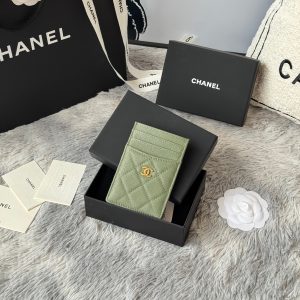 CC Carld Holder Olive Green Grain Calfskin 242696