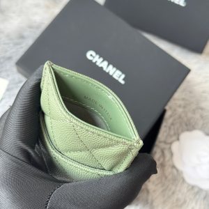 CC Carld Holder Olive Green Grain Calfskin 242696