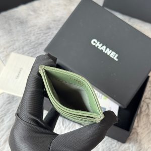 CC Carld Holder Olive Green Grain Calfskin 242696