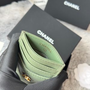CC Carld Holder Olive Green Grain Calfskin 242696