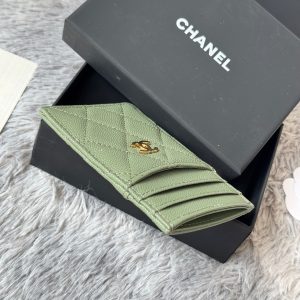 CC Carld Holder Olive Green Grain Calfskin 242696