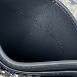 CD 30 Montaigne Freesia Card Holder 10cm Blue Jacquard