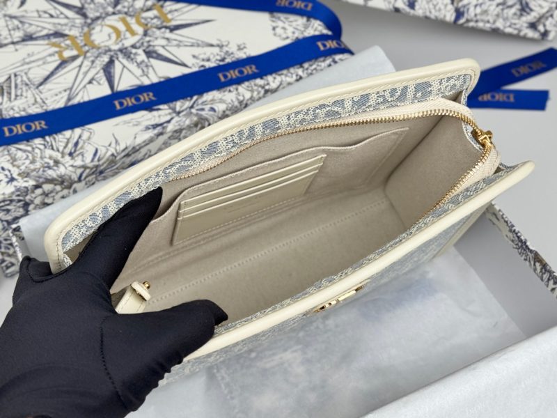 CD 30 Montaigne Dea Pouch 26cm White Blue Jacquard 258615