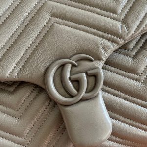 GG MaxiMatelassé GG Marmont Shoulder Bag 37.5 Grey Leather