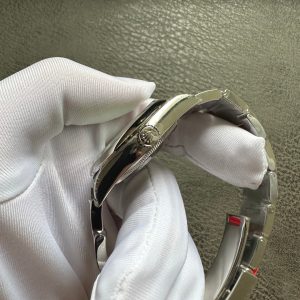 Rolex 25 Oyster Perpetual 41mm Pistachio Green