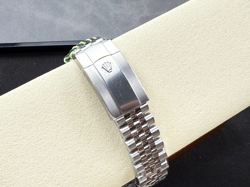 Rolex Sky-Dweller 42mm Silver White