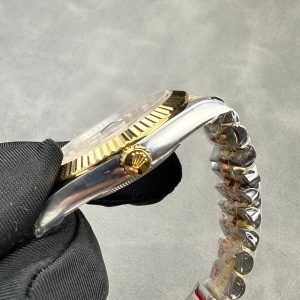 Rolex Datejust 41mm Silver Gold