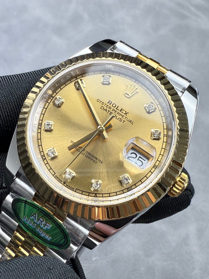 Rolex Datejust 41mm Silver Gold