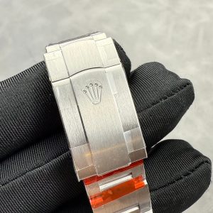 ROLEX OYSTER PERPETUAL 41MM SILVER GREEN