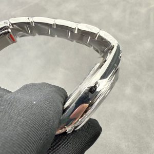 ROLEX OYSTER PERPETUAL 41MM SILVER GREEN