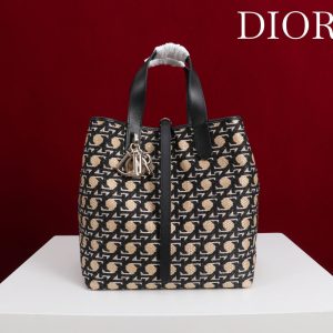 CD Toujours Vertical Medium Bag 24 Diamond Black Beige Leather