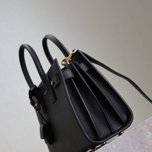 Sac De Jour Nano 26cm Black Grain Cowhide GHW