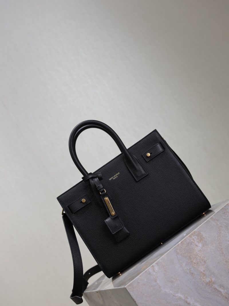 Sac De Jour Nano 26cm Black Grain Cowhide GHW