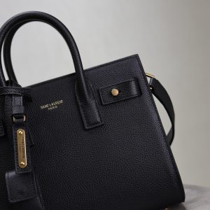 Sac De Jour Nano 22cm Black Grain Cowhide GHW