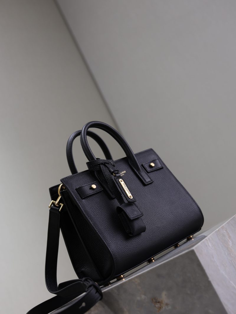 Sac De Jour Nano 22cm Black Grain Cowhide GHW