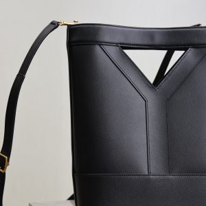 Y Small Bucket 23cm Black Leather