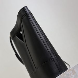 Y Small Bucket 23cm Black Leather