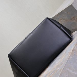 Y Tote Bag Black Cowhide