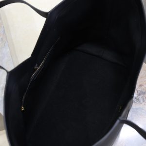 Y Tote Bag Black Cowhide