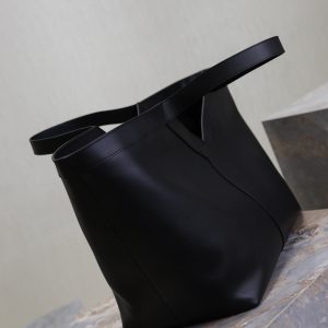 Y Tote Bag Black Cowhide