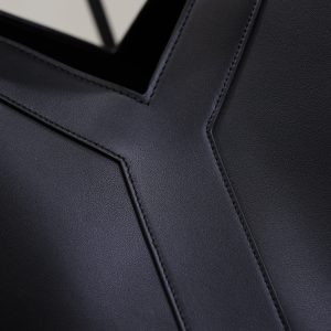 Y Tote Bag Black Cowhide