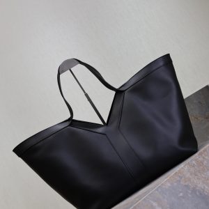 Y Tote Bag Black Cowhide