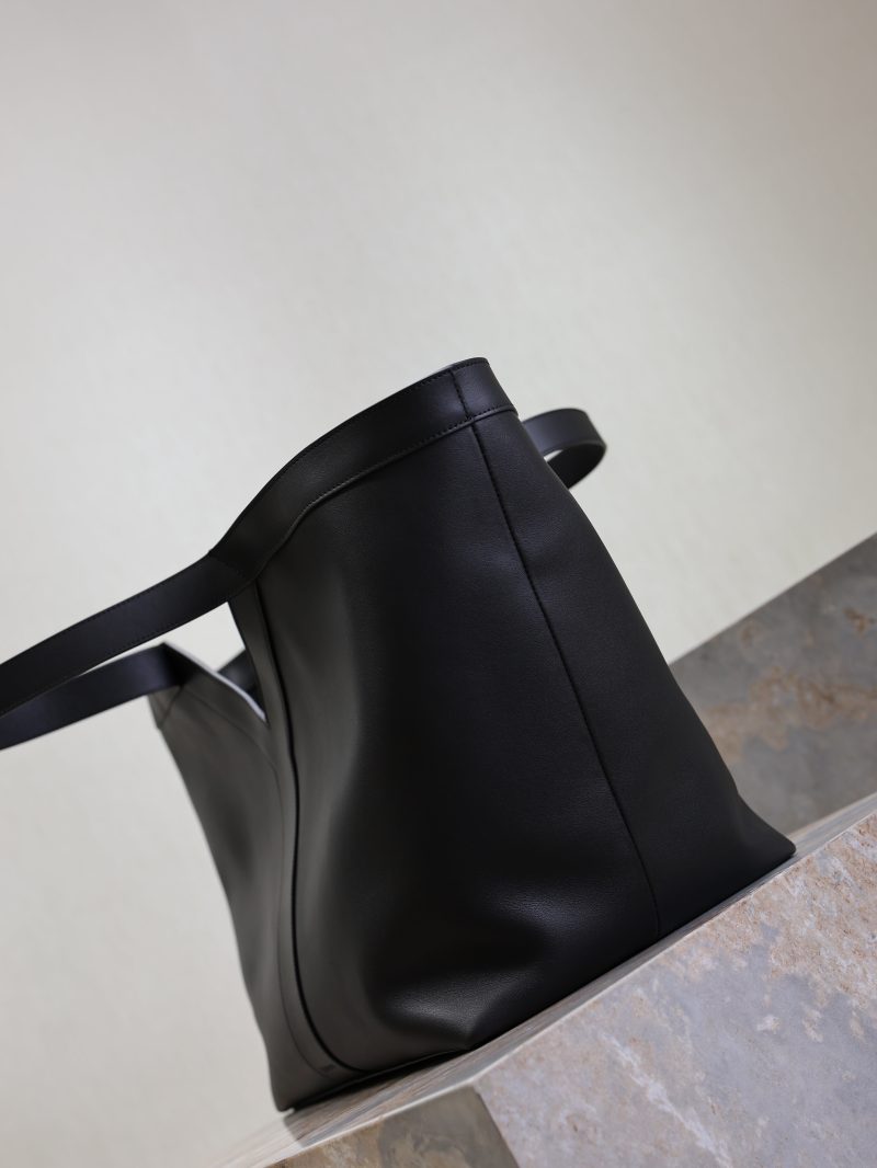 Y Tote Bag Black Cowhide