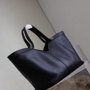 Y Tote Bag Black Cowhide