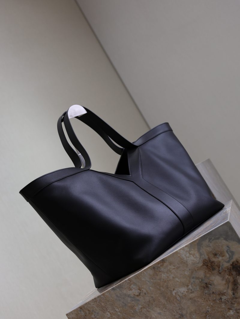 Y Tote Bag Black Cowhide