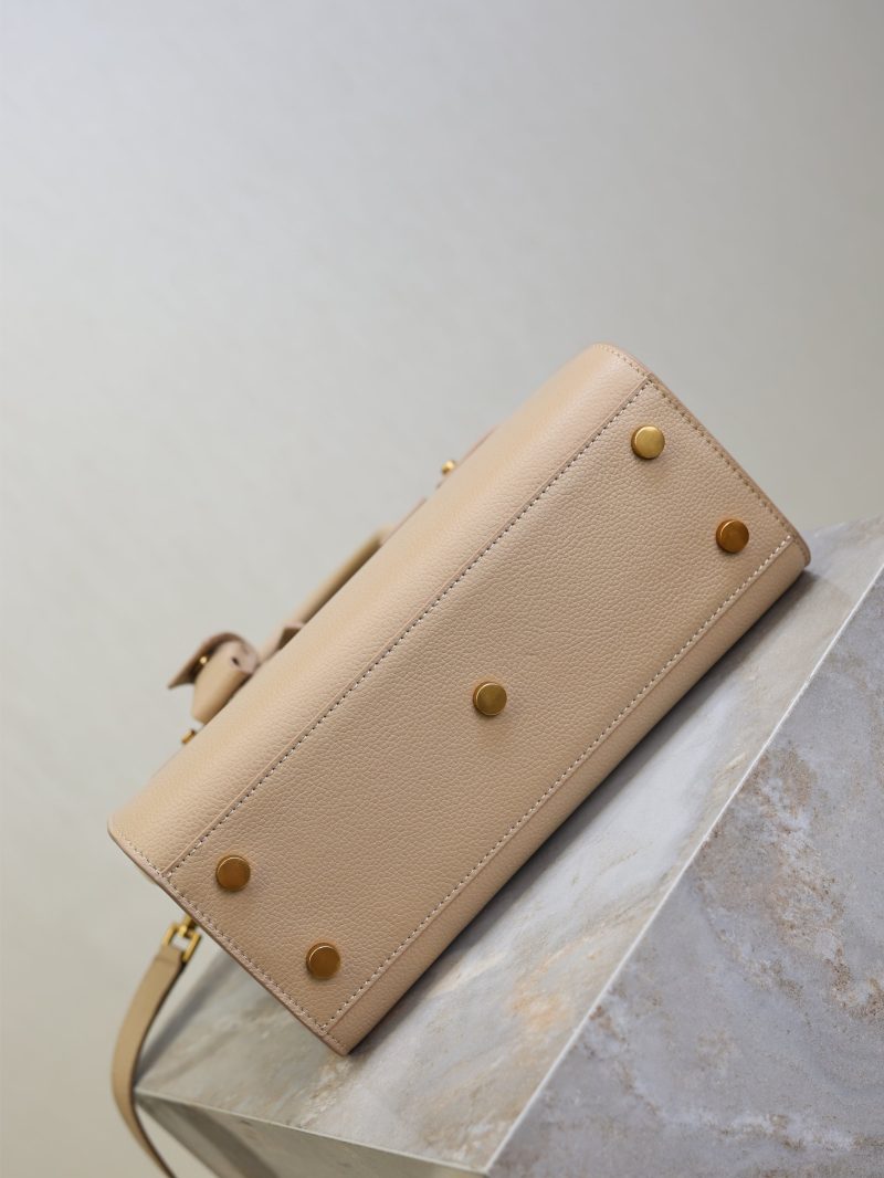 Sac De Jour Nano 26cm Beige Grain Cowhide GHW