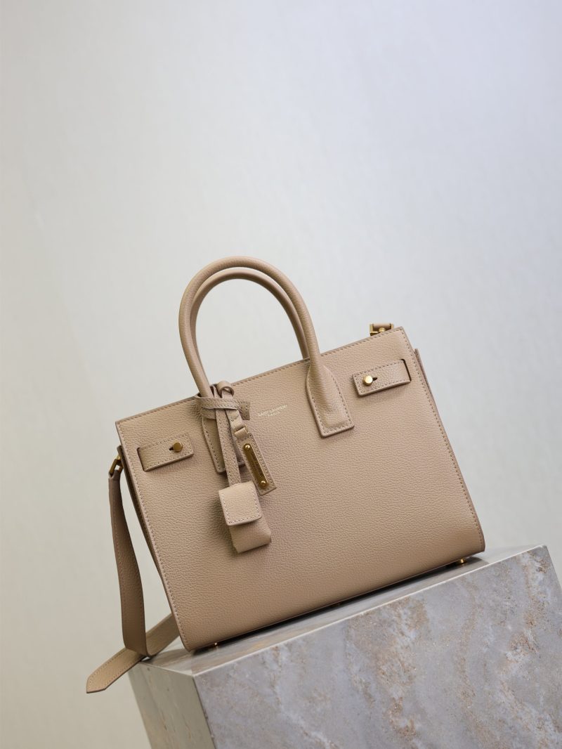 Sac De Jour Nano 26cm Beige Grain Cowhide GHW