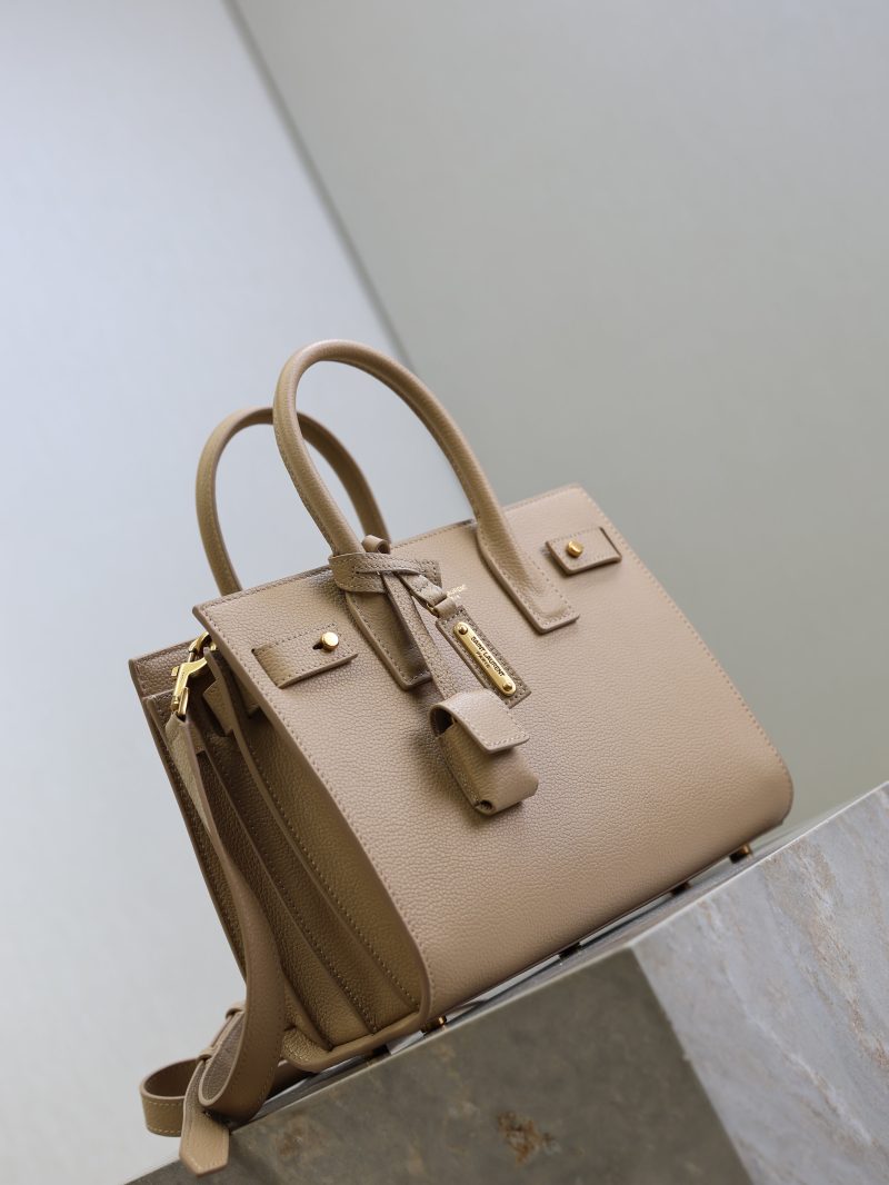 Sac De Jour Nano 26cm Beige Grain Cowhide GHW