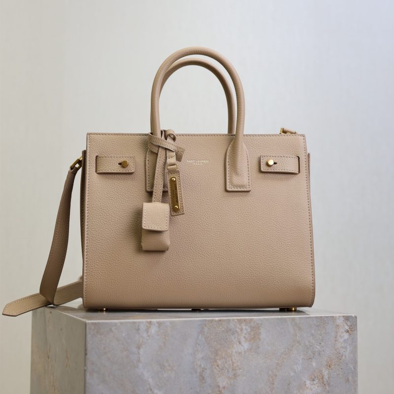 Sac De Jour Nano 26cm Beige Grain Cowhide GHW