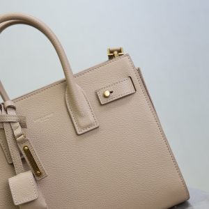 Sac De Jour Nano 26cm Beige Grain Cowhide GHW