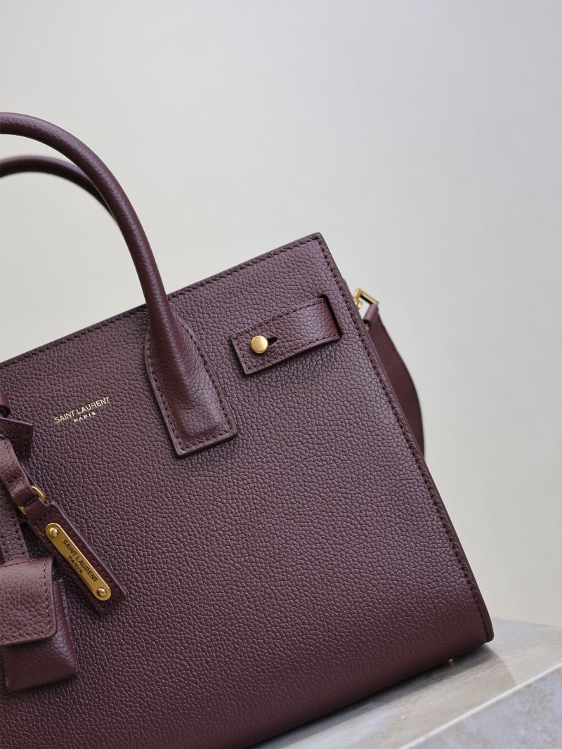 Sac De Jour Nano 26cm Dark Burgundy Grain Cowhide GHW