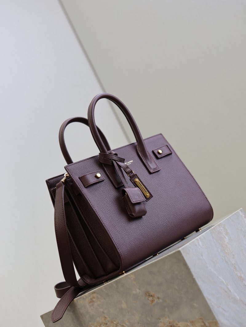 Sac De Jour Nano 26cm Dark Burgundy Grain Cowhide GHW
