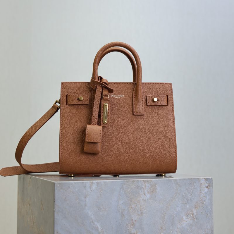 Sac De Jour Nano 22cm Brown Grain Cowhide GHW