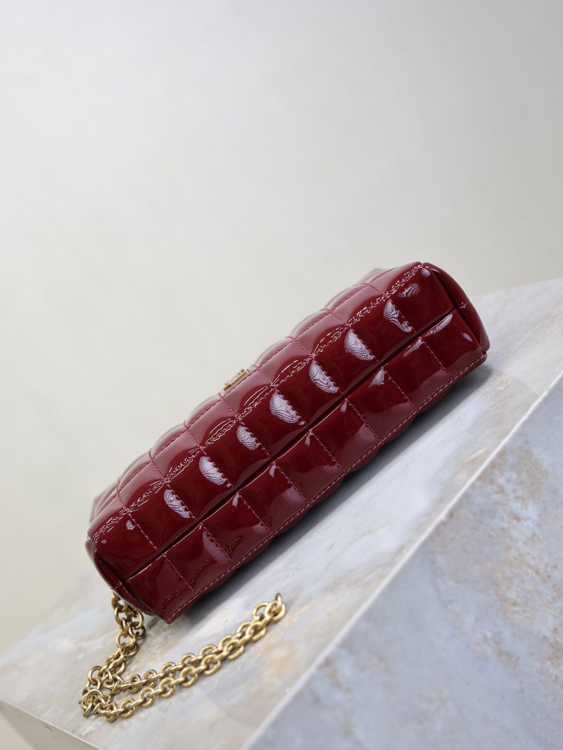 YSL Cassandre Matelassé Chain Clutch 18.5cm Burgundy Patent Leather