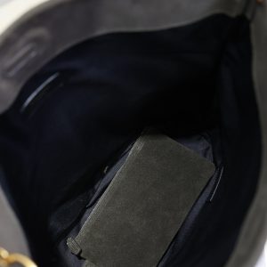 imgHD_f8c0bdc9_20251205_i1764920993768_3957_0_6_jpg YSl Niki Supple Light Musk Suede