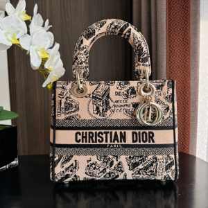 img_0faadb7d_20240106_i1704523798_491_3_jpg medium lady 24 black pink embroidery canvas