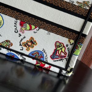 Small CD Book Tote 26.5cm White Multicolor Dragon Zodiac Embroidery