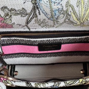 medium lady 24 black pink flower embroidery