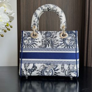 medium lady 24 blue white embroidery