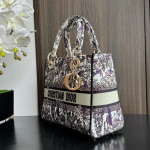 img_0faadb7d_20240528_i1716866105_4891_4_jpg medium lady 24 multicolor flower embroidery